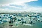 icebergs at Jökulsárlón (Jokulsarlon)