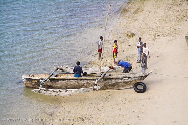 traditional outrigger canoe, fishing boat, Mtwapa