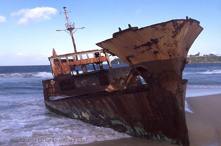 shipwreck, Fort Dauphin