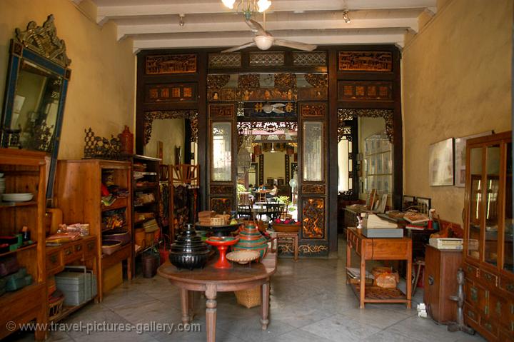 Pictures of Malaysia - Melaka-0022 - inside a traditional Peranakan home