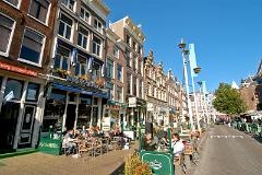 restaurants and bars on the Nieuwmarkt Square