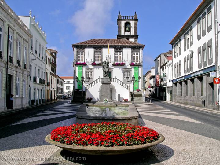 Ponta Delgada, square and town hall, São Miguel