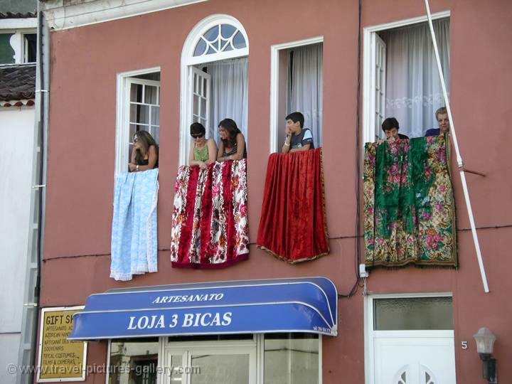 spectators at the flower procession, Furnas, So Miguel