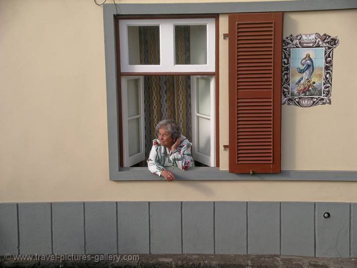 spectator at the bull run, 'Tourada de Corda', Graciosa Island