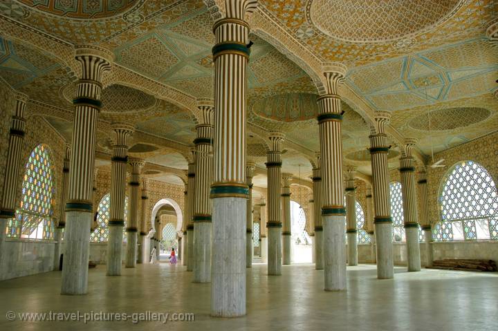 Pictures of Senegal - Touba-0010 - prayer hall inside the Great Mosque