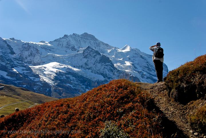 mountain walks in Bernese Oberland