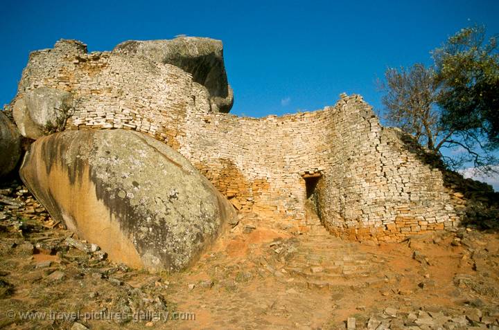 the Great Zimbabwe ruins