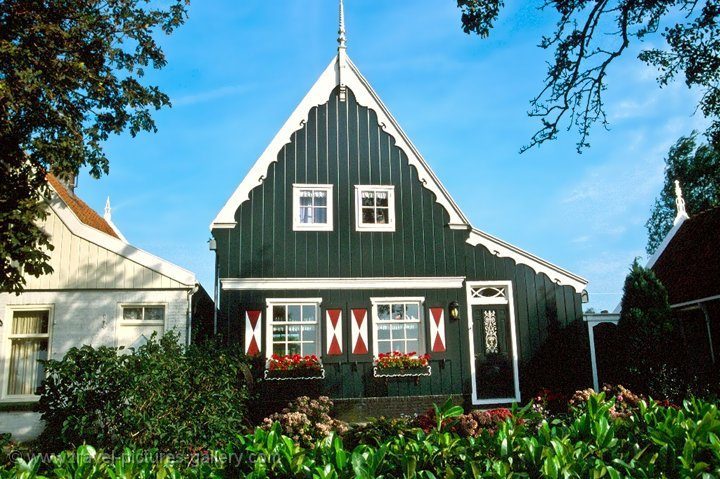 traditional wooden country house, Monnickendam, Noord Holland