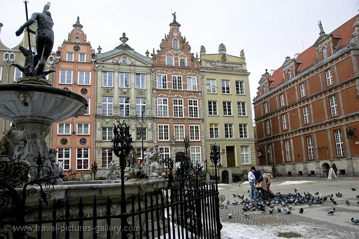 Neptune Fountain, Dlugi Targ, Long Market