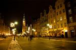 Dlugi Targ, Long Market by night