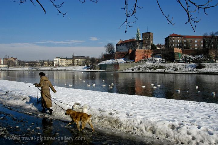 the Wisla River and Wawel Castle