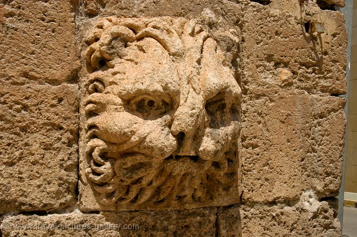 lion sculpture, Almeria Cathedral