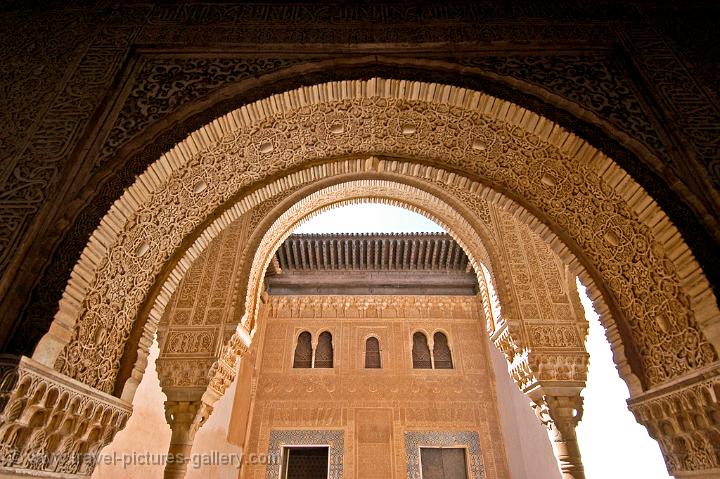 stucco arch, Moorish, Mudejar style, Nasrid Palace, Alhambra