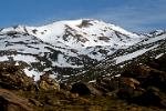 reaching up to the highest peak, Mulhacn at 3.482 m.